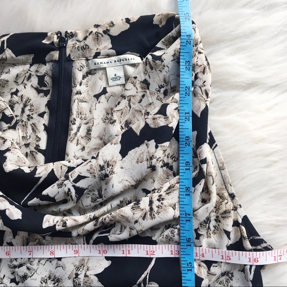 Banana Republic sleeveless cowl neck blouse top 4 - Picture 4 of 7